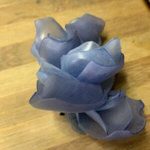 blue_flower_brooch