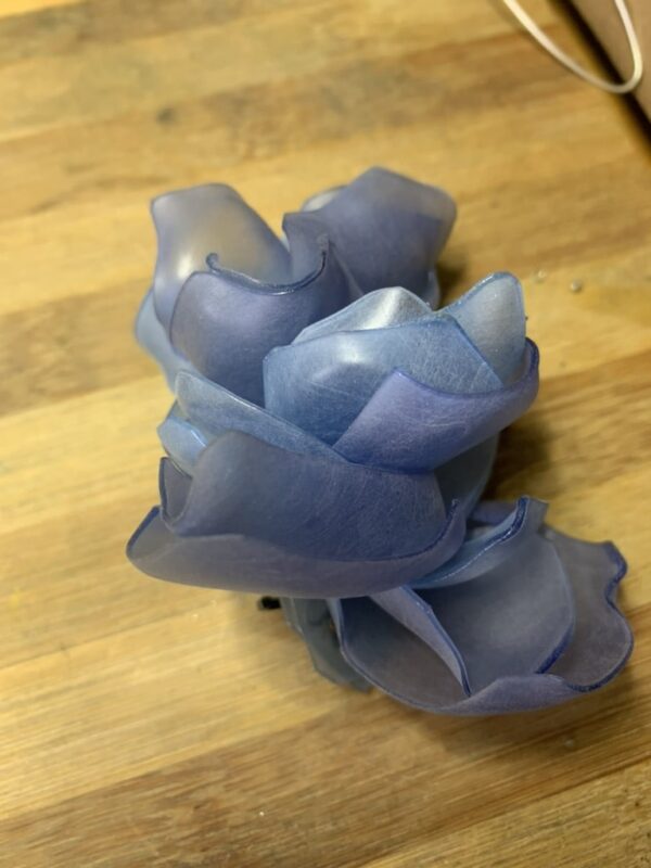 blue_flower_brooch